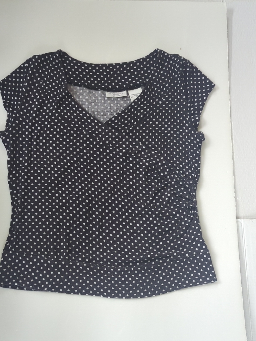 Worthington Soft Black And White Polka Dot V-Neck Tee Size L